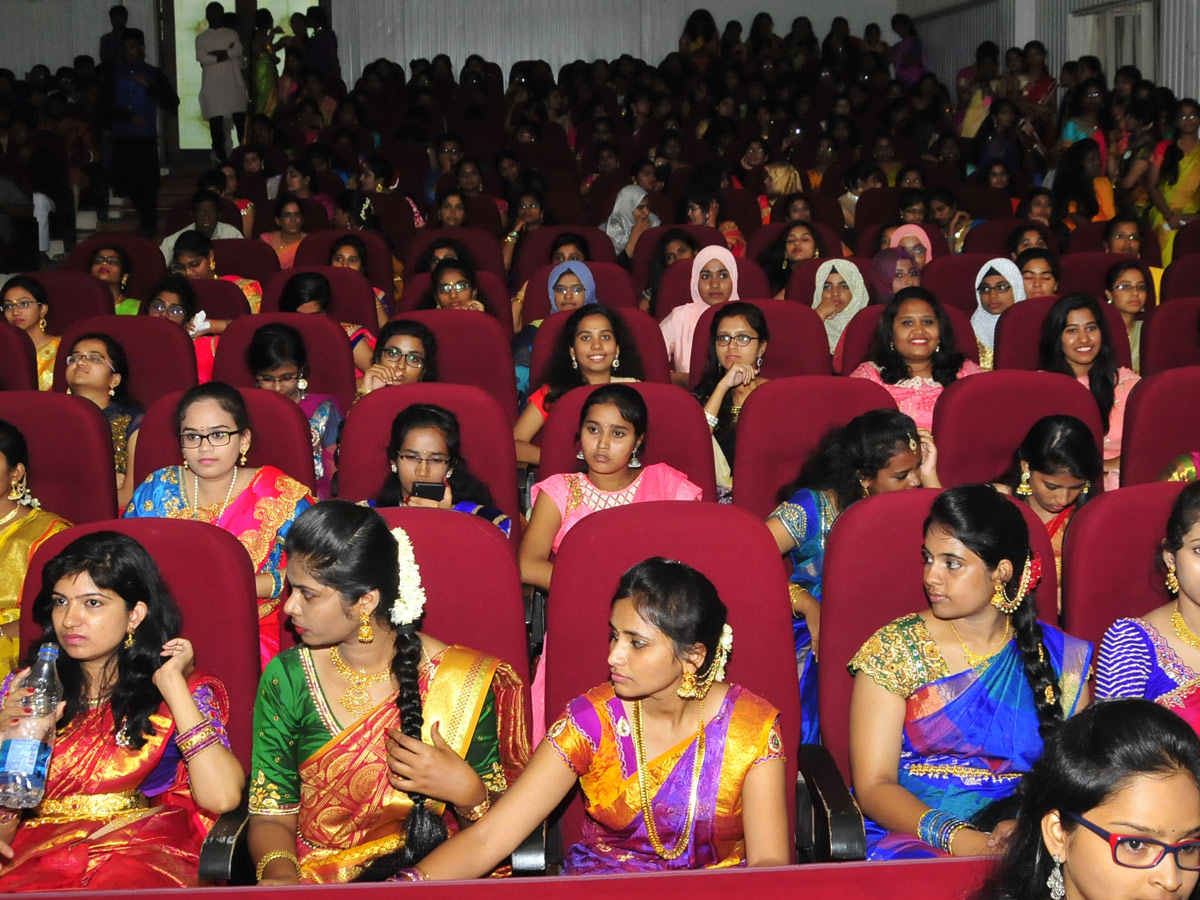 Utkarsha Celebrations Grand Held In KMC In Warangal - Sakshi11