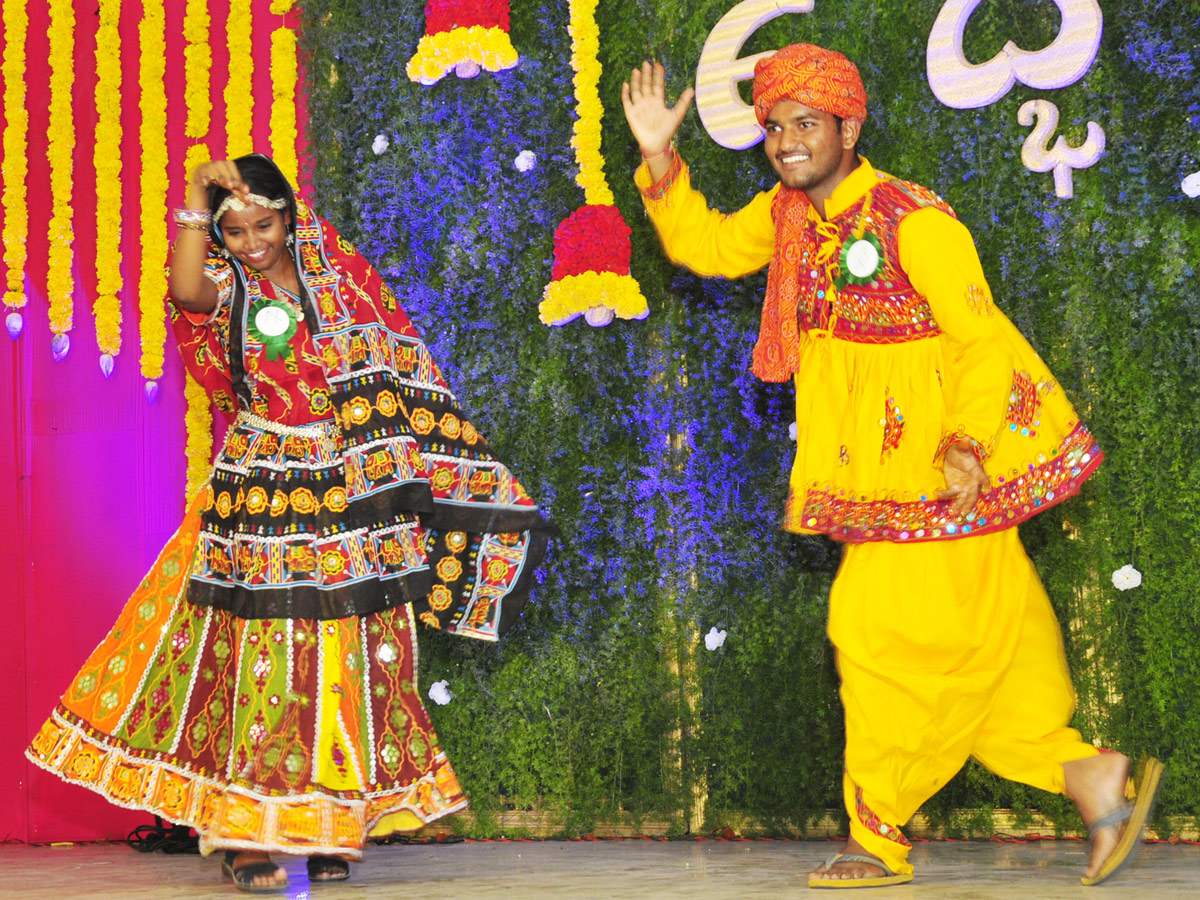 Utkarsha Celebrations Grand Held In KMC In Warangal - Sakshi2