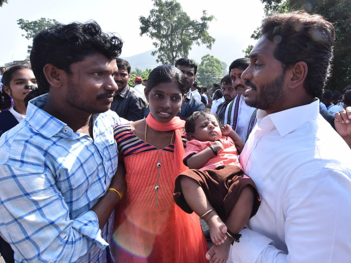 YS jagan padayatra photo gallery - Sakshi5