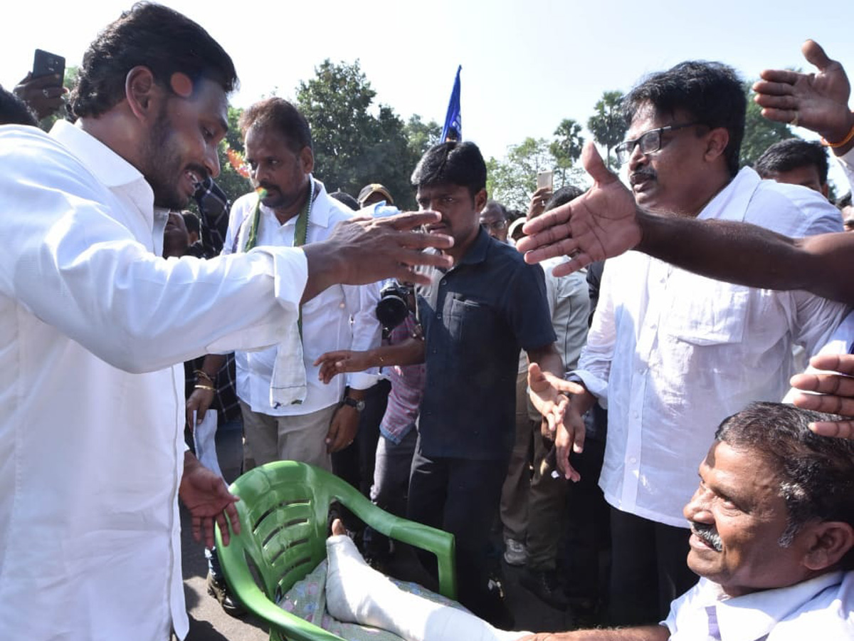 YS jagan padayatra photo gallery - Sakshi6