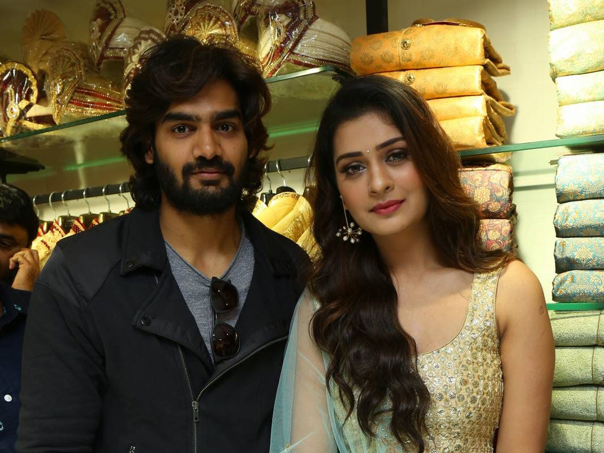 Bigg Boss Telugu 2 winner Kaushal launch KLM Shopping Mall launch  - Sakshi10