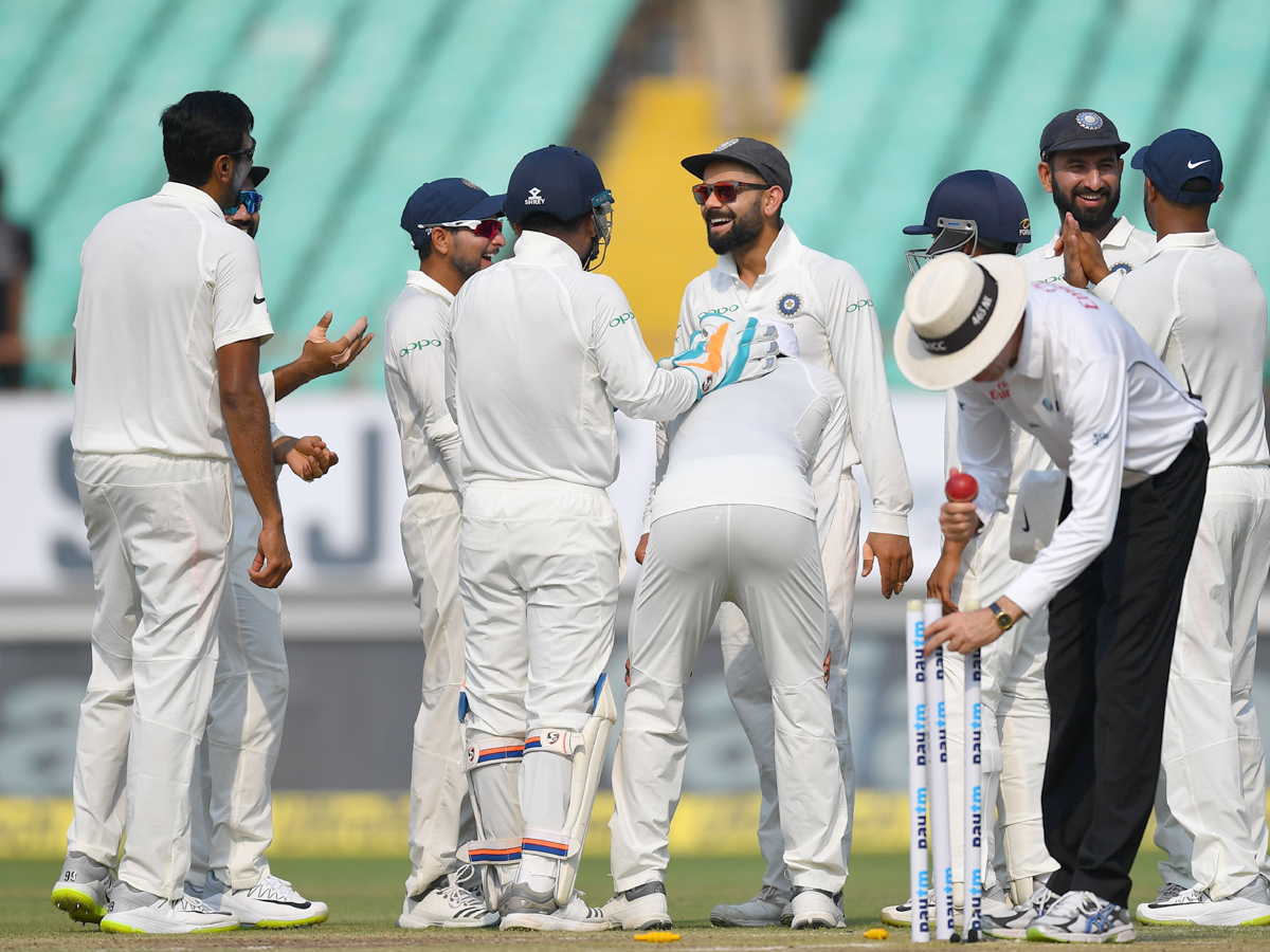 Kohli and Jadeja rack up tons as India declare on 649 - Sakshi7