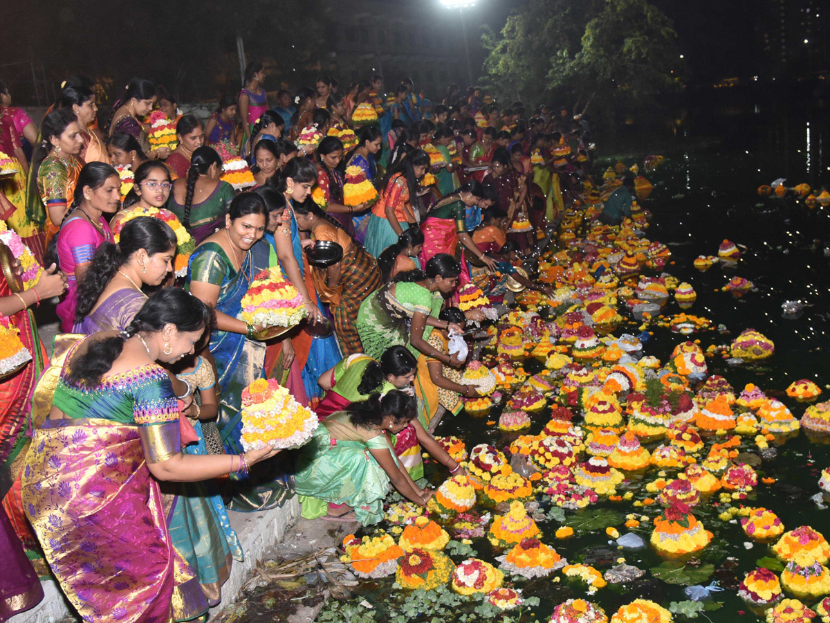 Bathukamma Festival Celebrations In Kukatpally Photo Gallery - Sakshi10