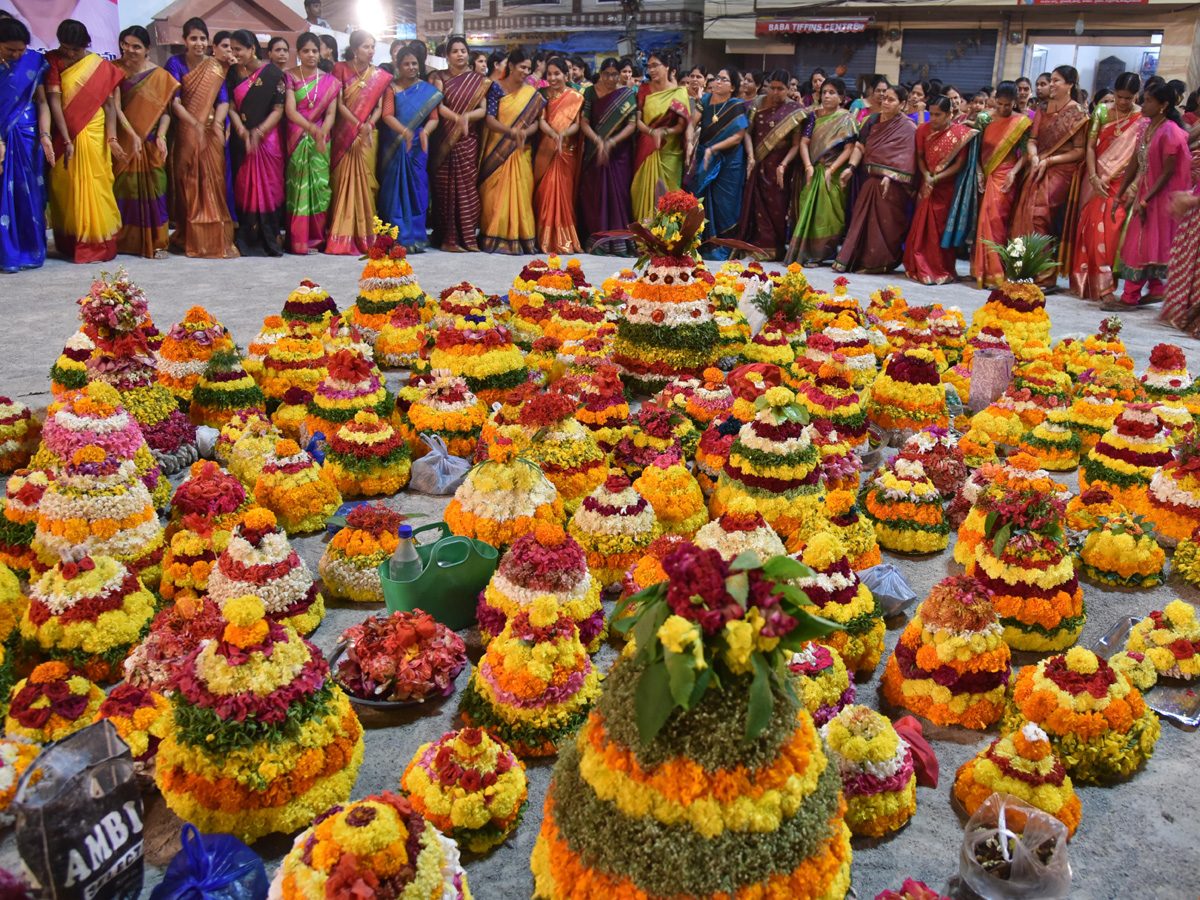 Bathukamma Festival Celebrations In Kukatpally Photo Gallery - Sakshi4