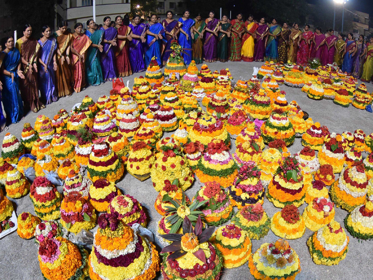 Bathukamma Festival Celebrations In Kukatpally Photo Gallery - Sakshi8