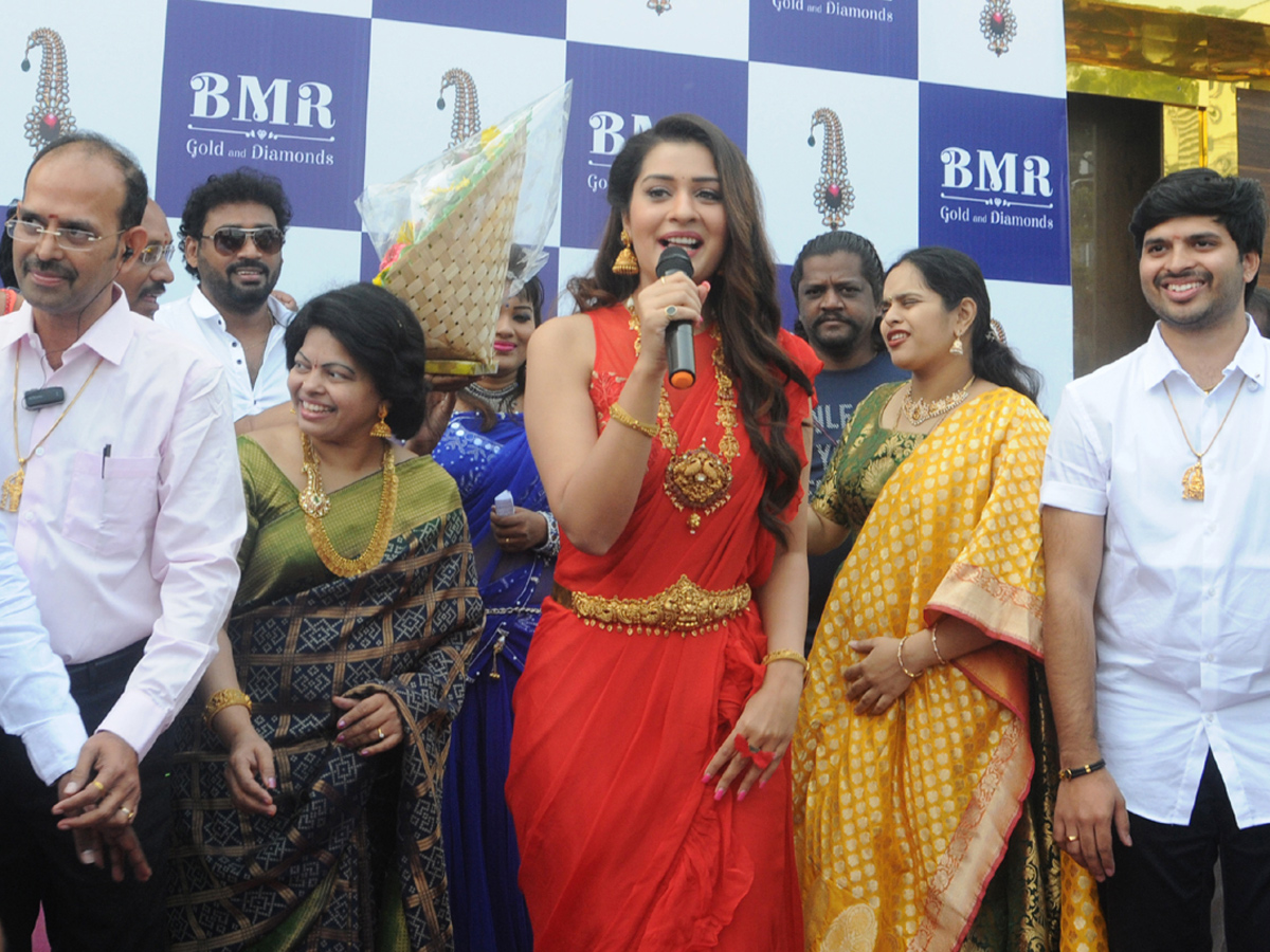 Payal Rajput Inaugurates A Gold & Daimond Show Room in Ongole Photo Gallery - Sakshi1