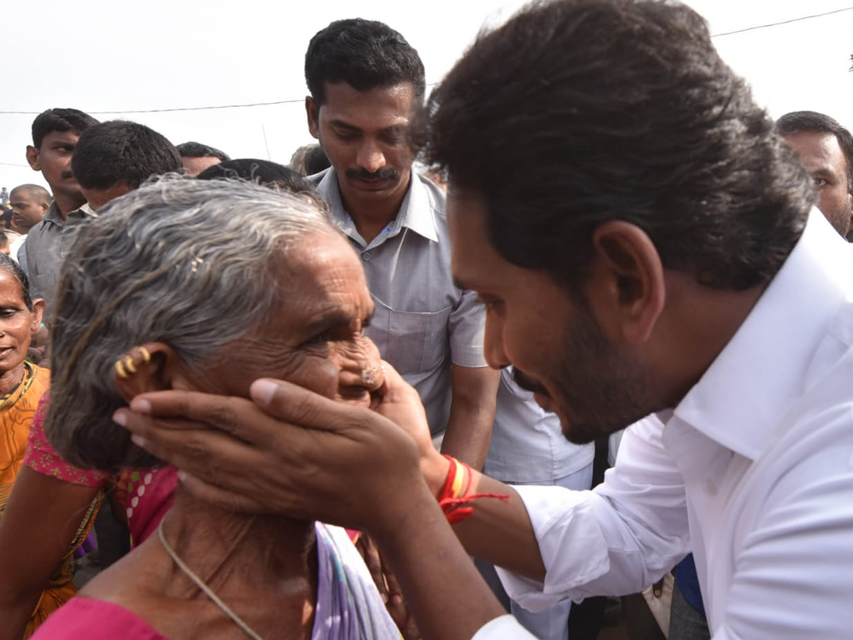 YS Jagan PrajaSankalpaYatra Day 295th Photo Gallery - Sakshi15