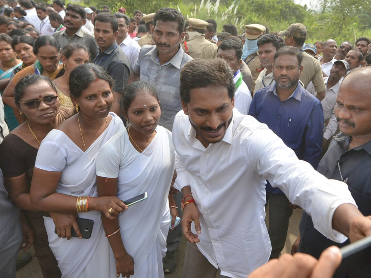 YS Jagan PrajaSankalpaYatra Day 295th Photo Gallery - Sakshi23