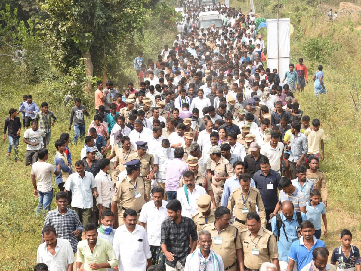 YS Jagan PrajaSankalpaYatra Day 295th Photo Gallery - Sakshi25