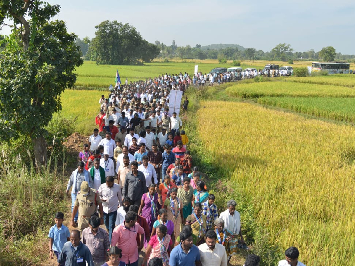 YS Jagan PrajaSankalpaYatra Day 296th Photo Gallery - Sakshi19