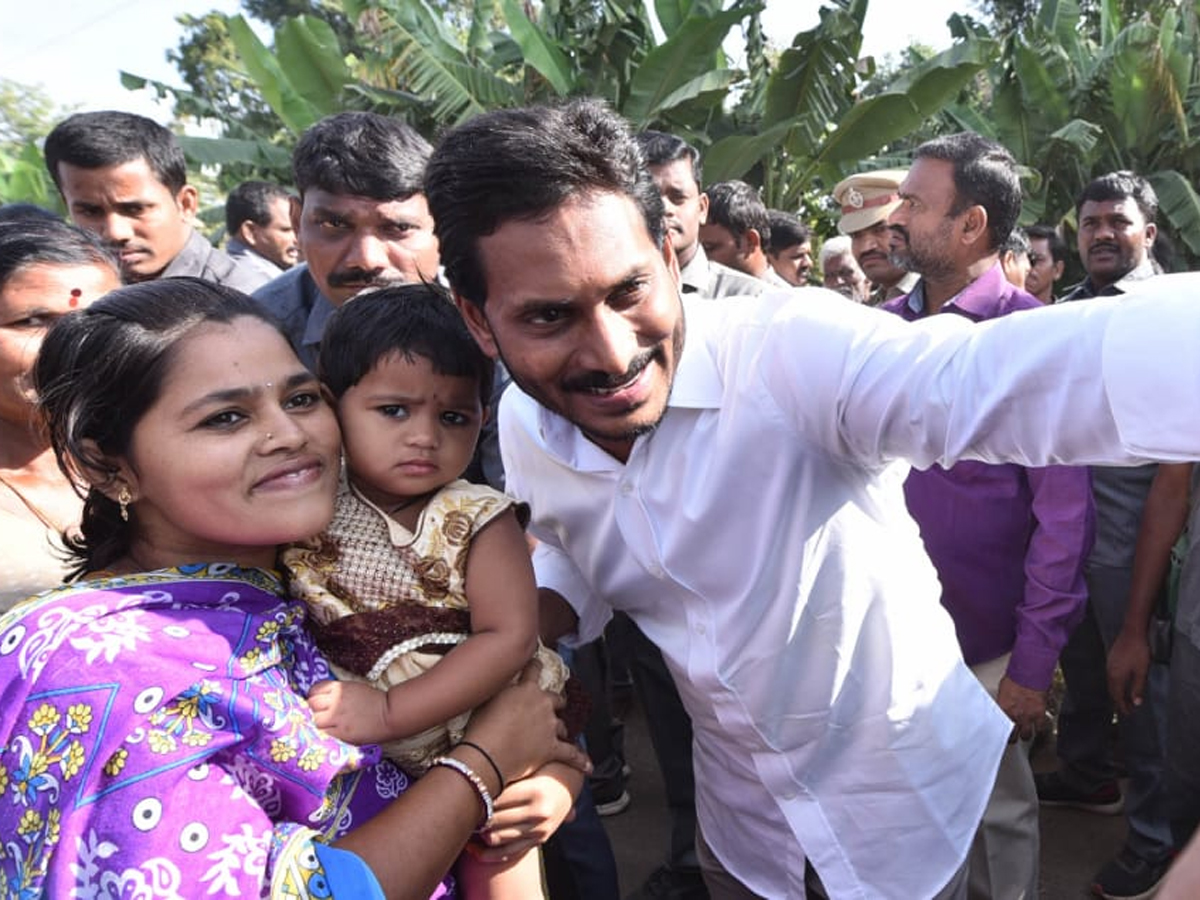 YS Jagan PrajaSankalpaYatra Day 296th Photo Gallery - Sakshi10