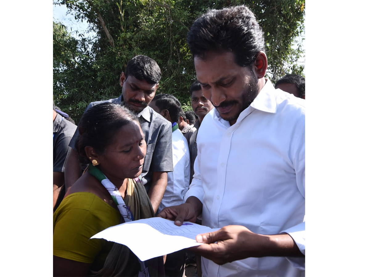 YS Jagan PrajaSankalpaYatra Day 296th Photo Gallery - Sakshi13