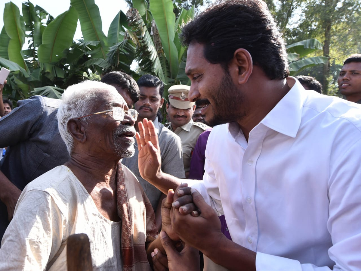 YS Jagan PrajaSankalpaYatra Day 296th Photo Gallery - Sakshi8