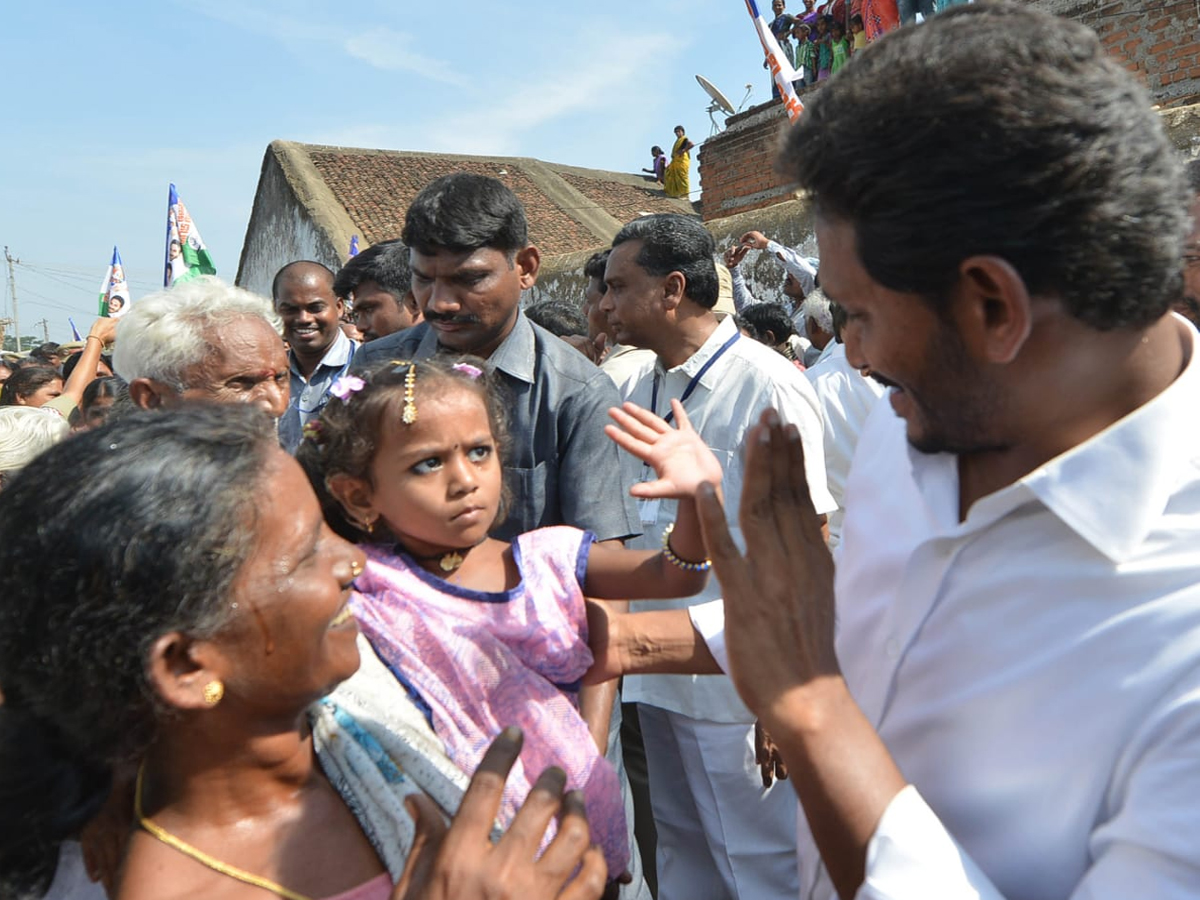 YS Jagan PrajaSankalpaYatra Day 296th Photo Gallery - Sakshi30