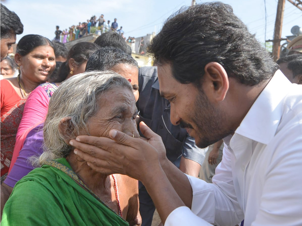 YS Jagan PrajaSankalpaYatra Day 296th Photo Gallery - Sakshi32