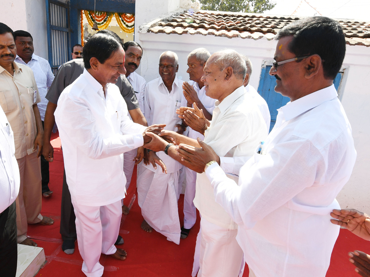 KCR And Harish Rao File Nomination Papers Photo Gallery - Sakshi10