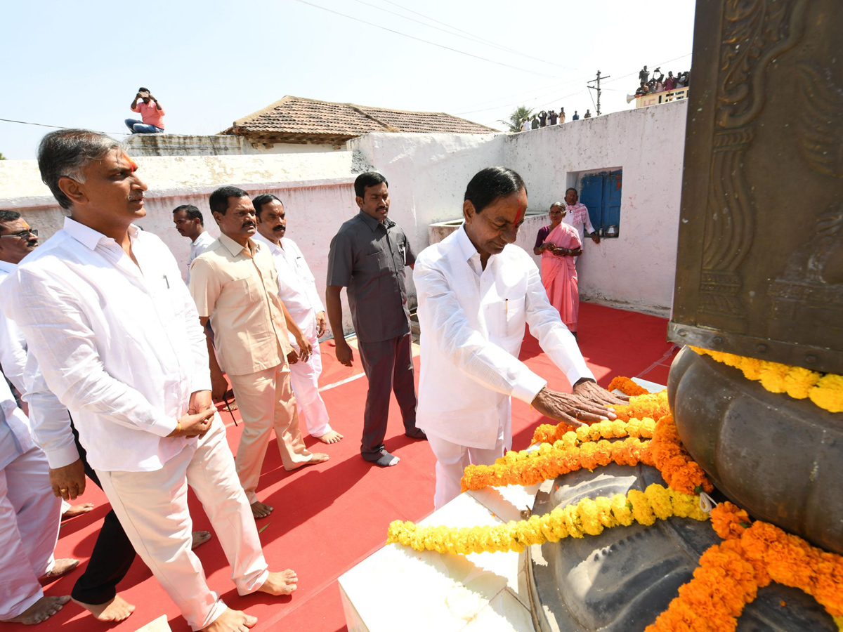 KCR And Harish Rao File Nomination Papers Photo Gallery - Sakshi7