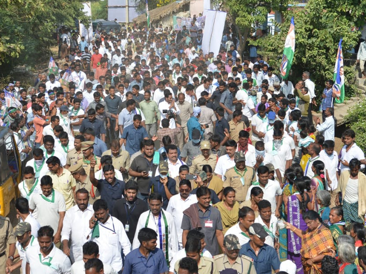 YS jagan padayatra at Vizianagaram photo gallery - Sakshi22