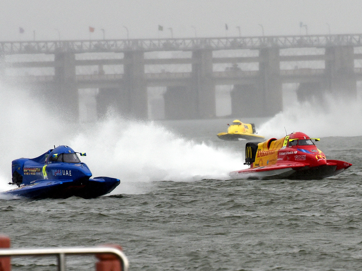 F1H2O Power Boat Race at Vijayawada Photo Gallery - Sakshi24