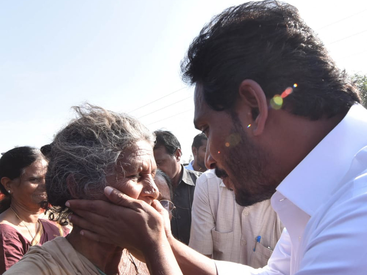 YS jagan padayatra at Vizianagaram photo gallery - Sakshi17