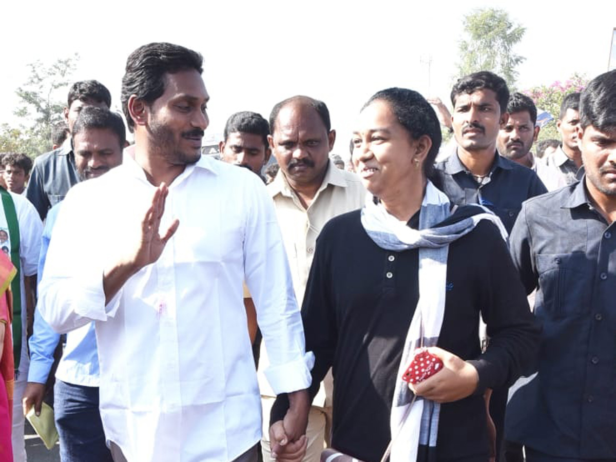 YS jagan padayatra at Vizianagaram photo gallery - Sakshi3