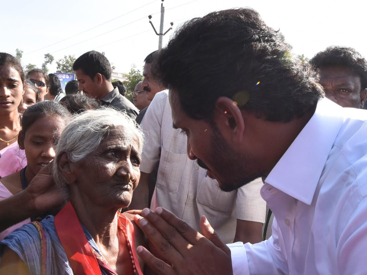 YS jagan padayatra at Vizianagaram photo gallery - Sakshi6