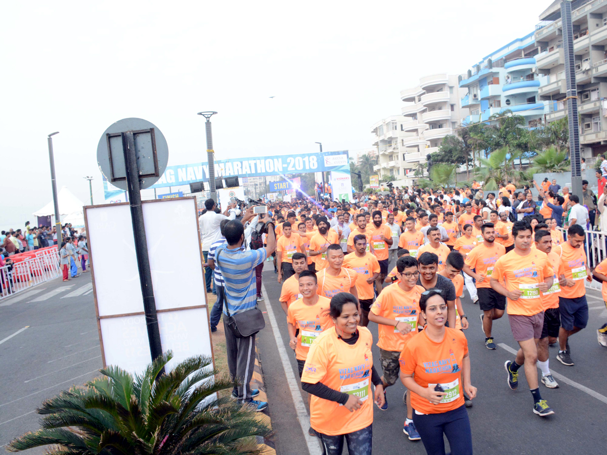 Vizag Navy Marathon 2018 Photo Gallery - Sakshi4