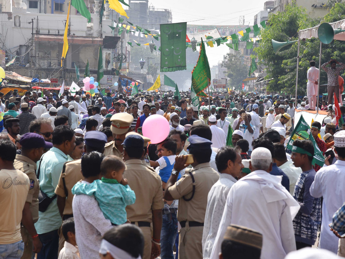 Muslims Celebrating Eid e Milad Photo Gallery - Sakshi14