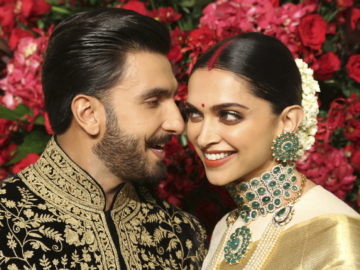 Deepika Ranveer Wedding Reception in Bengaluru Photo Gallery - Sakshi5