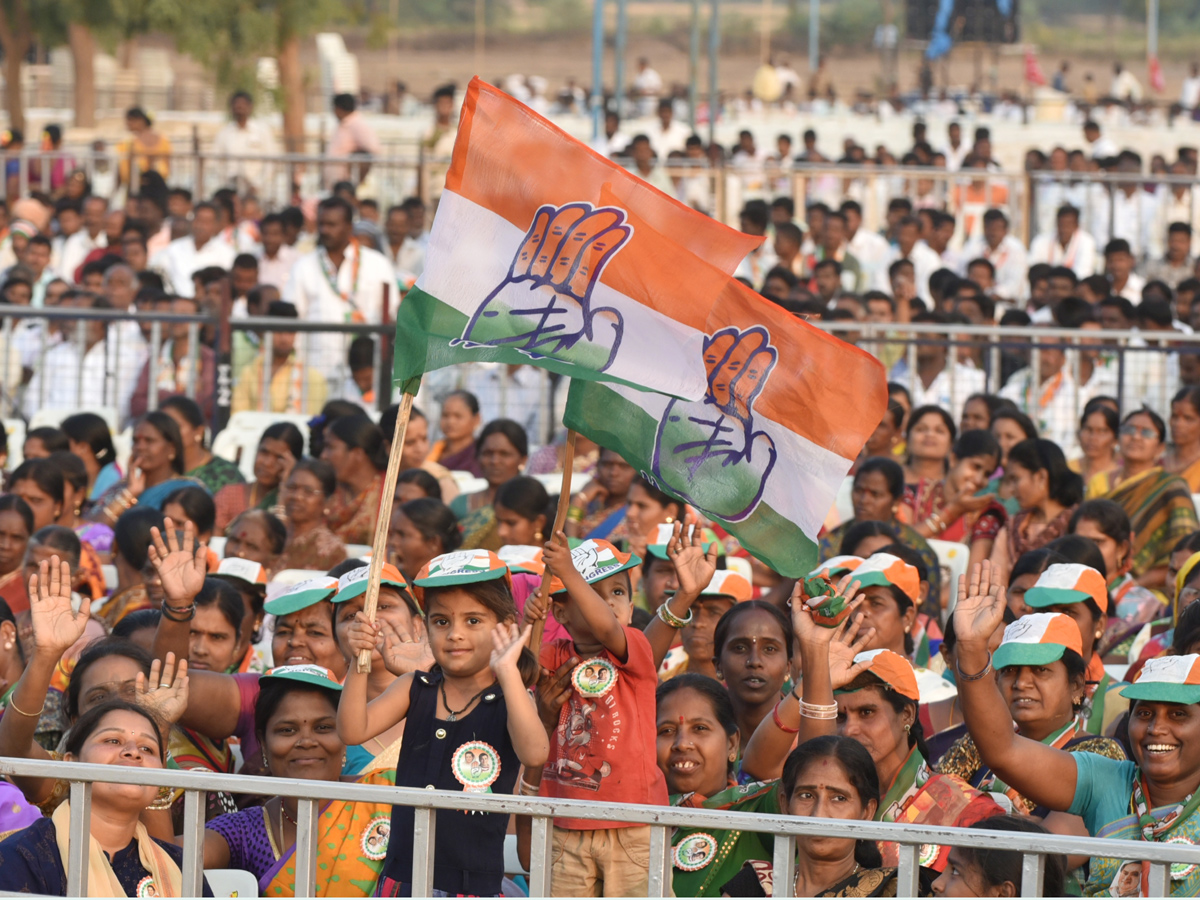 Congress Public Meeting In Medchal Photo Gallery - Sakshi3