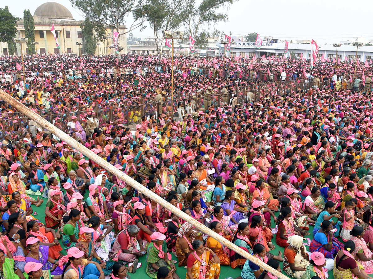 TRS Public Meeting In Suryapet Photo Gallery - Sakshi11