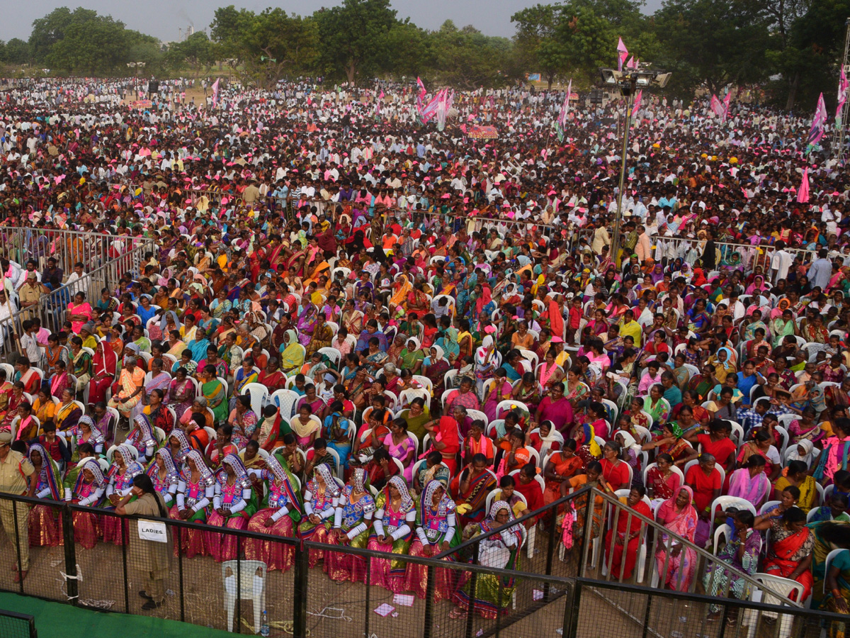 TRS Public Meeting In Suryapet Photo Gallery - Sakshi8