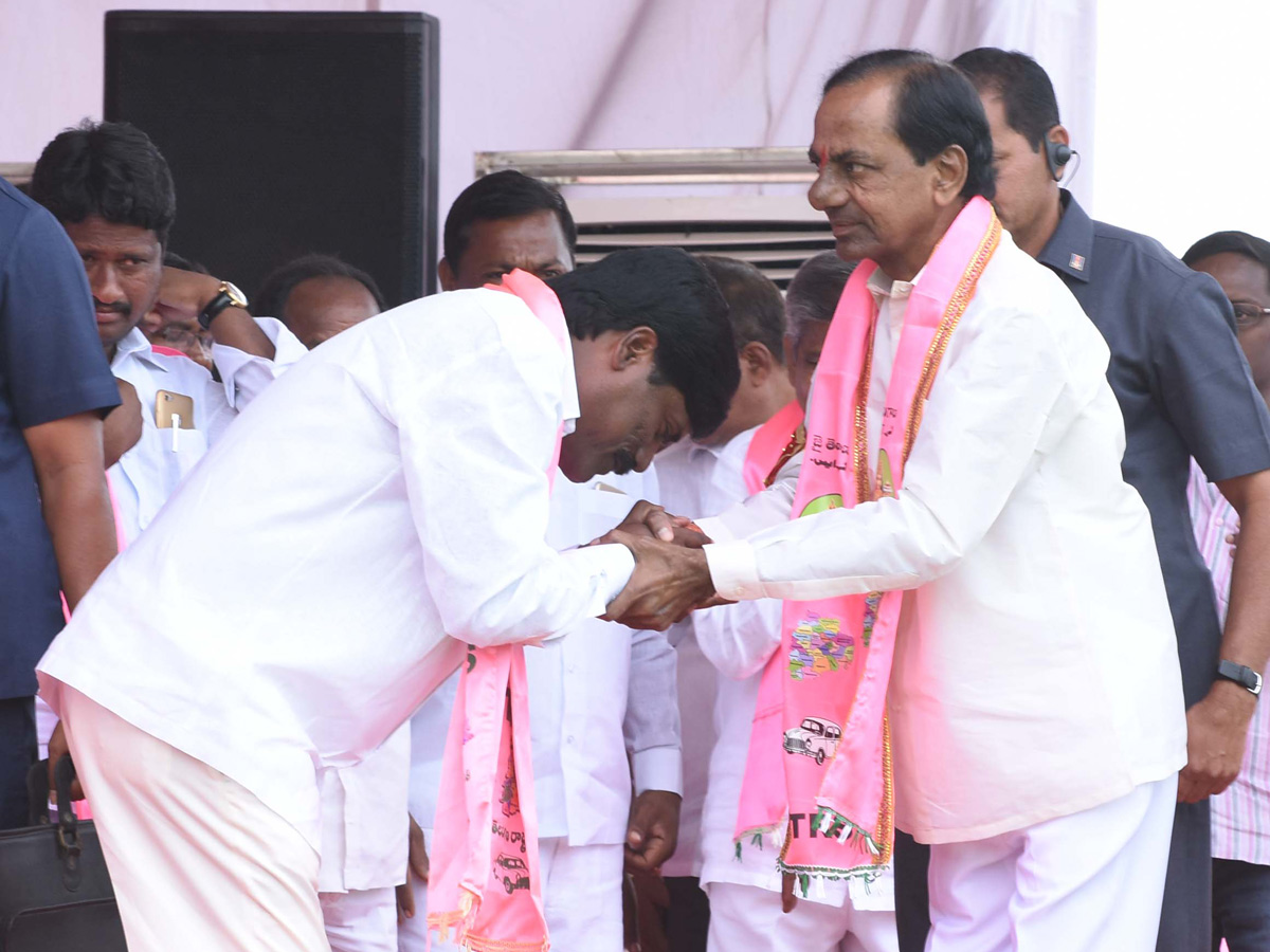 TRS Public Meeting In Suryapet Photo Gallery - Sakshi9