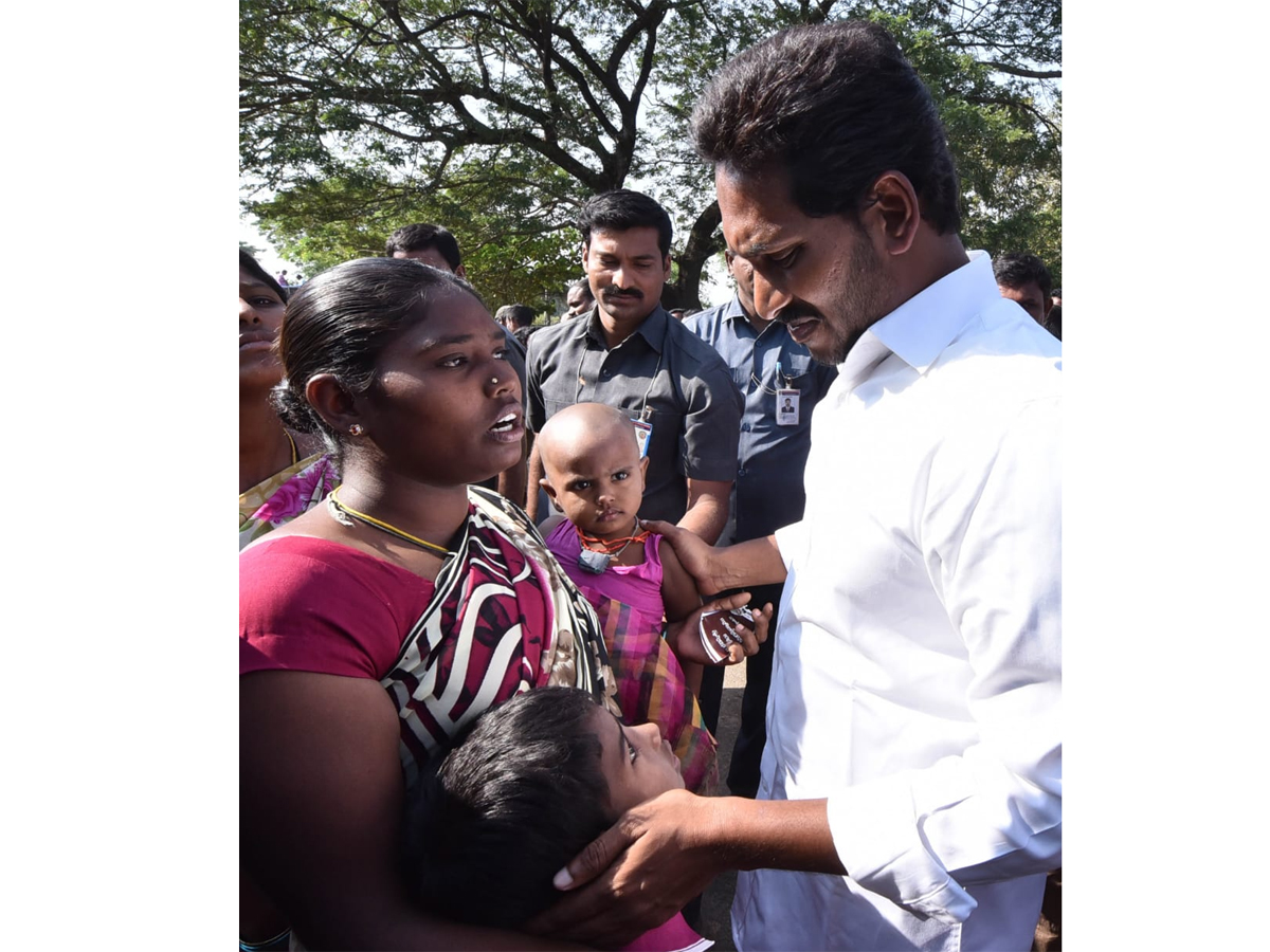 YS Jagan PrajaSankalpaYatra Day 304th Photo Gallery - Sakshi17