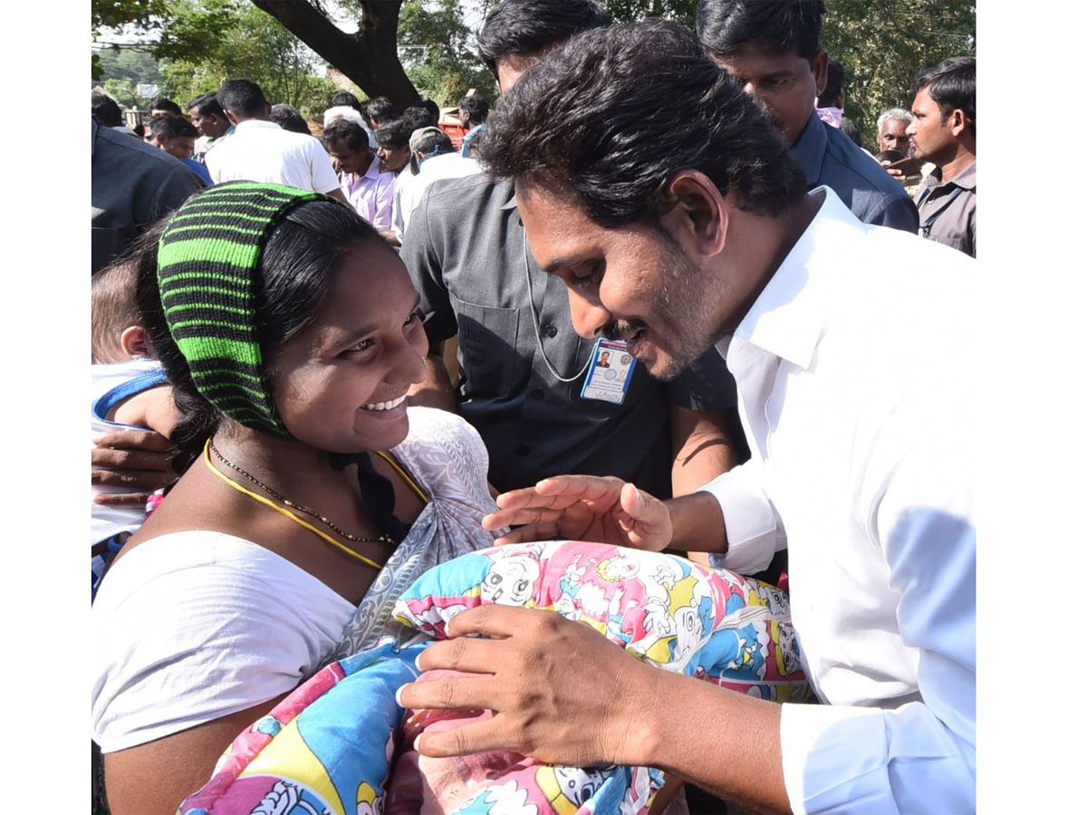 YS Jagan PrajaSankalpaYatra Day 304th Photo Gallery - Sakshi3