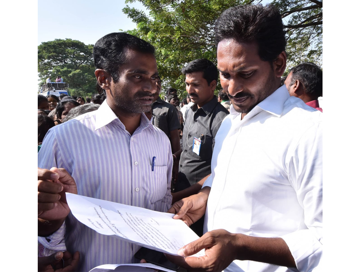 YS Jagan PrajaSankalpaYatra Day 304th Photo Gallery - Sakshi4