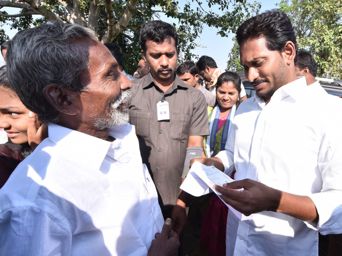 YS Jagan PrajaSankalpaYatra Day 304th Photo Gallery - Sakshi6