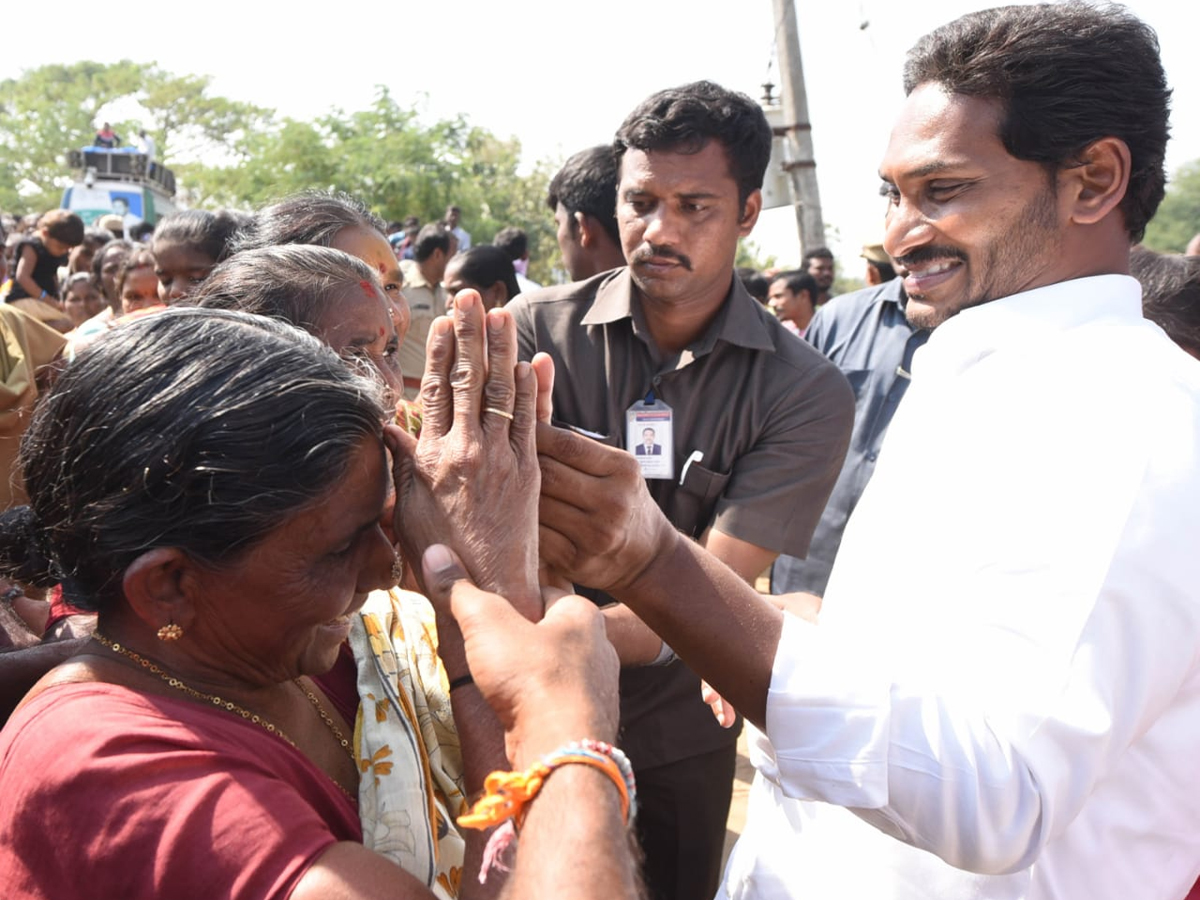 YS Jagan PrajaSankalpaYatra Day 304th Photo Gallery - Sakshi23