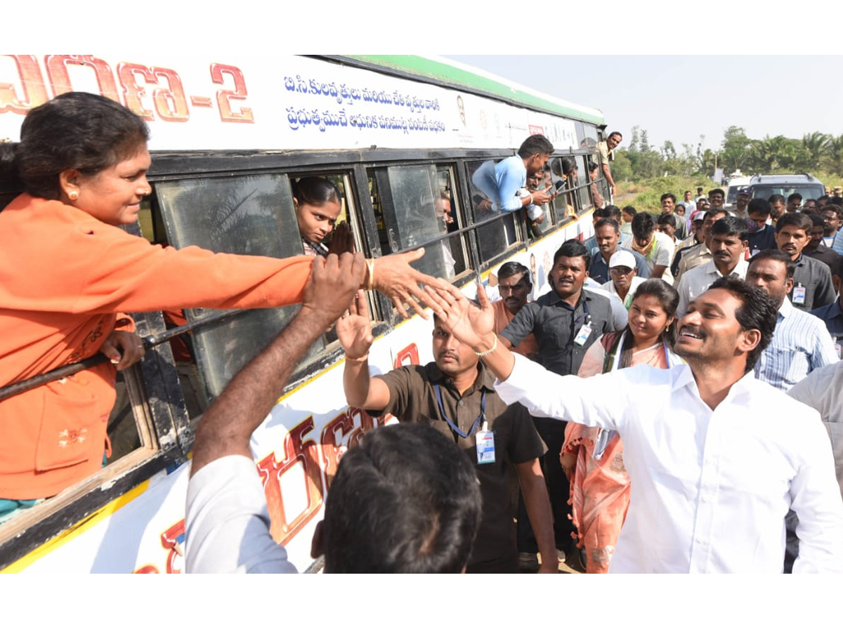 YS Jagan PrajaSankalpaYatra Day 305th Photo Gallery - Sakshi6