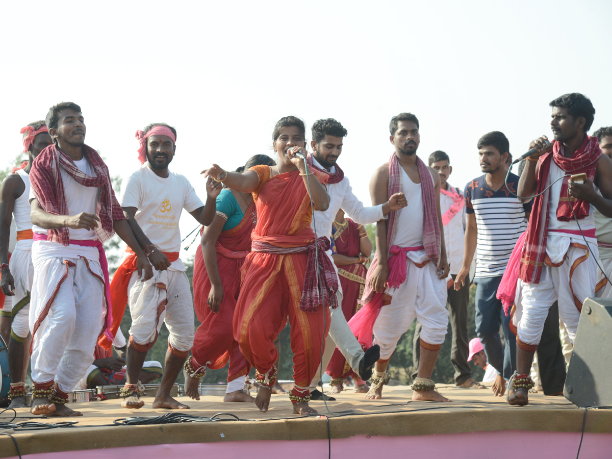 KCR PUBLIC MEETING Photo Gallery - Sakshi3