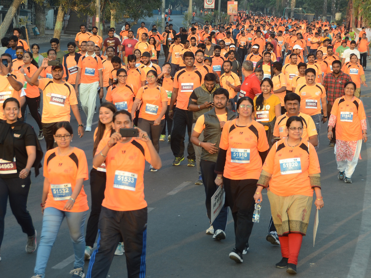 Hyderabad 10k run - Sakshi4