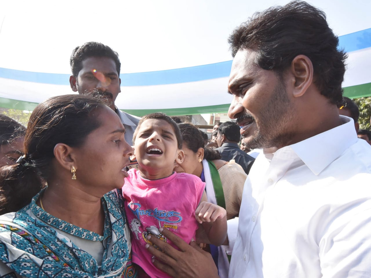 YS Jagan PrajaSankalpaYatra Day 306th Photo Gallery - Sakshi18