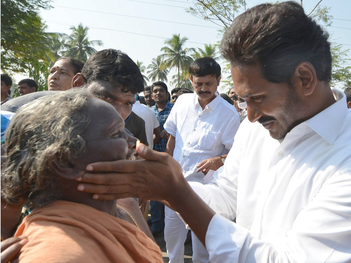 YS Jagan PrajaSankalpaYatra Day 306th Photo Gallery - Sakshi19