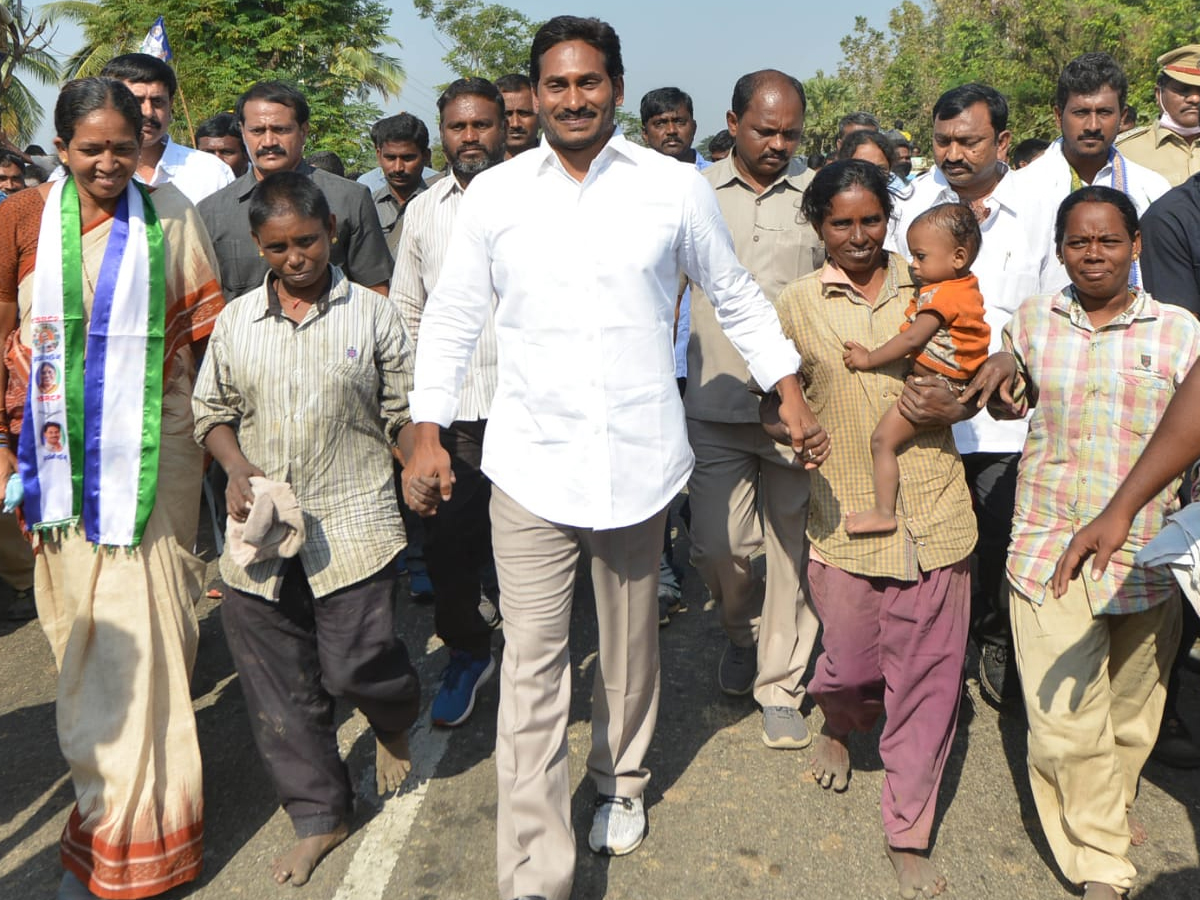 YS Jagan PrajaSankalpaYatra Day 306th Photo Gallery - Sakshi24