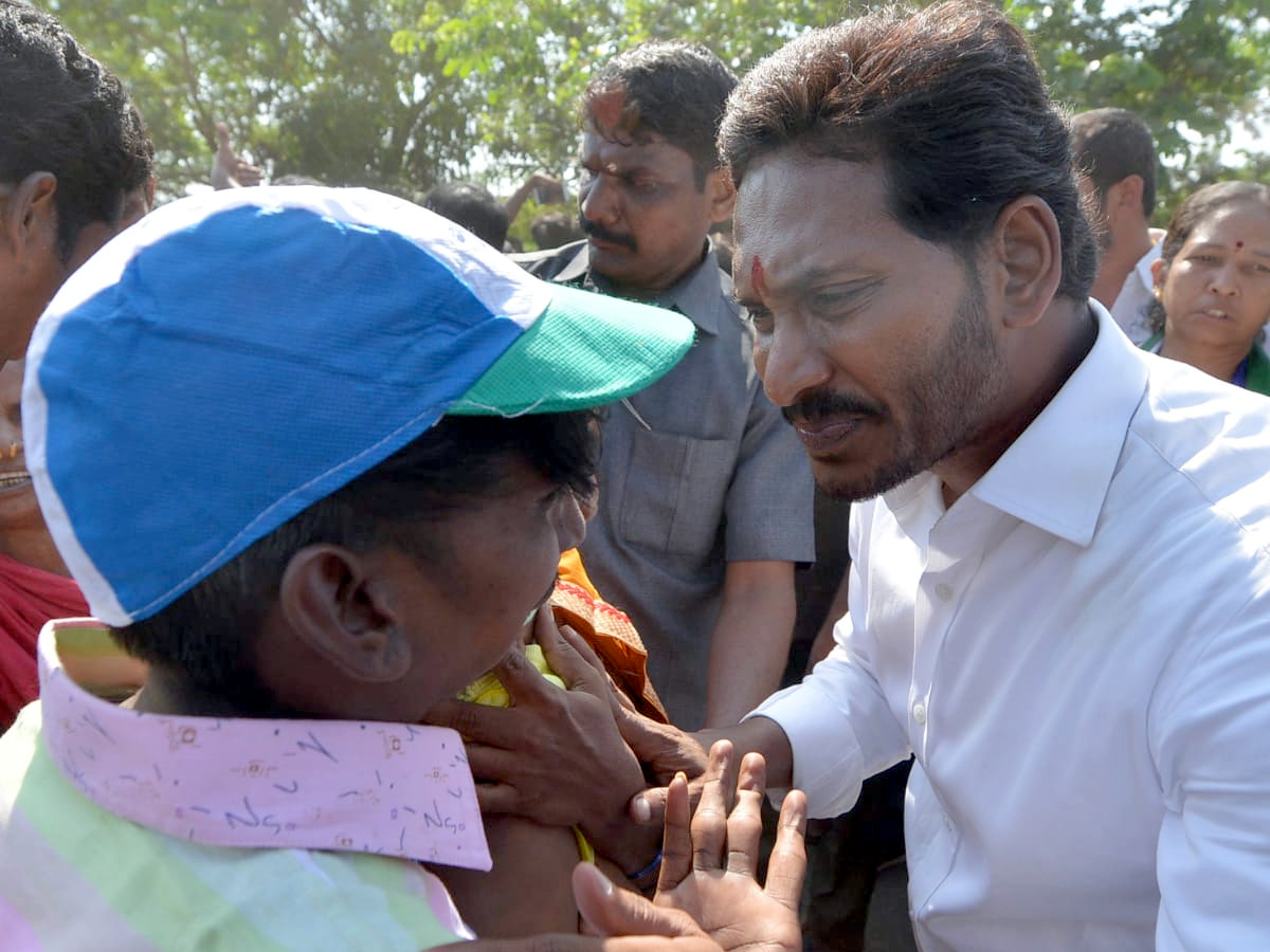 YS Jagan PrajaSankalpaYatra Day 306th Photo Gallery - Sakshi29