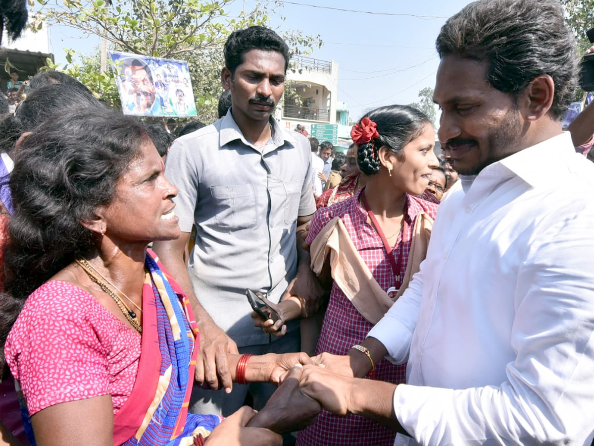 YS Jagan PrajaSankalpaYatra Day 306th Photo Gallery - Sakshi37