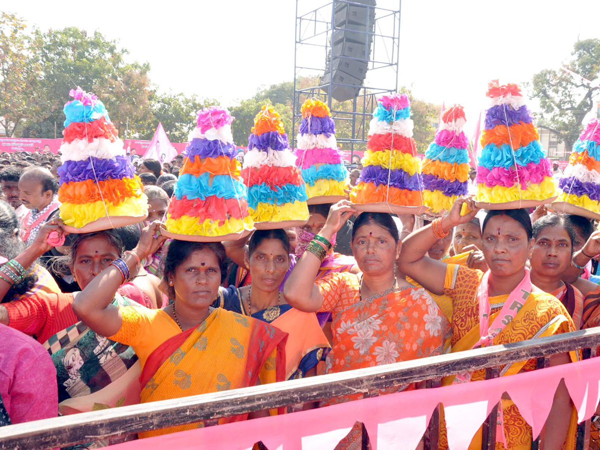 kcr public meeting photo Gallery - Sakshi17