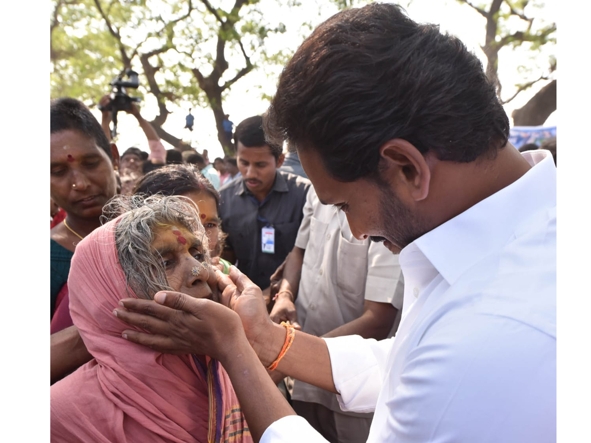  YS Jagan PrajaSankalpaYatra Day 307th Photo Gallery - Sakshi21