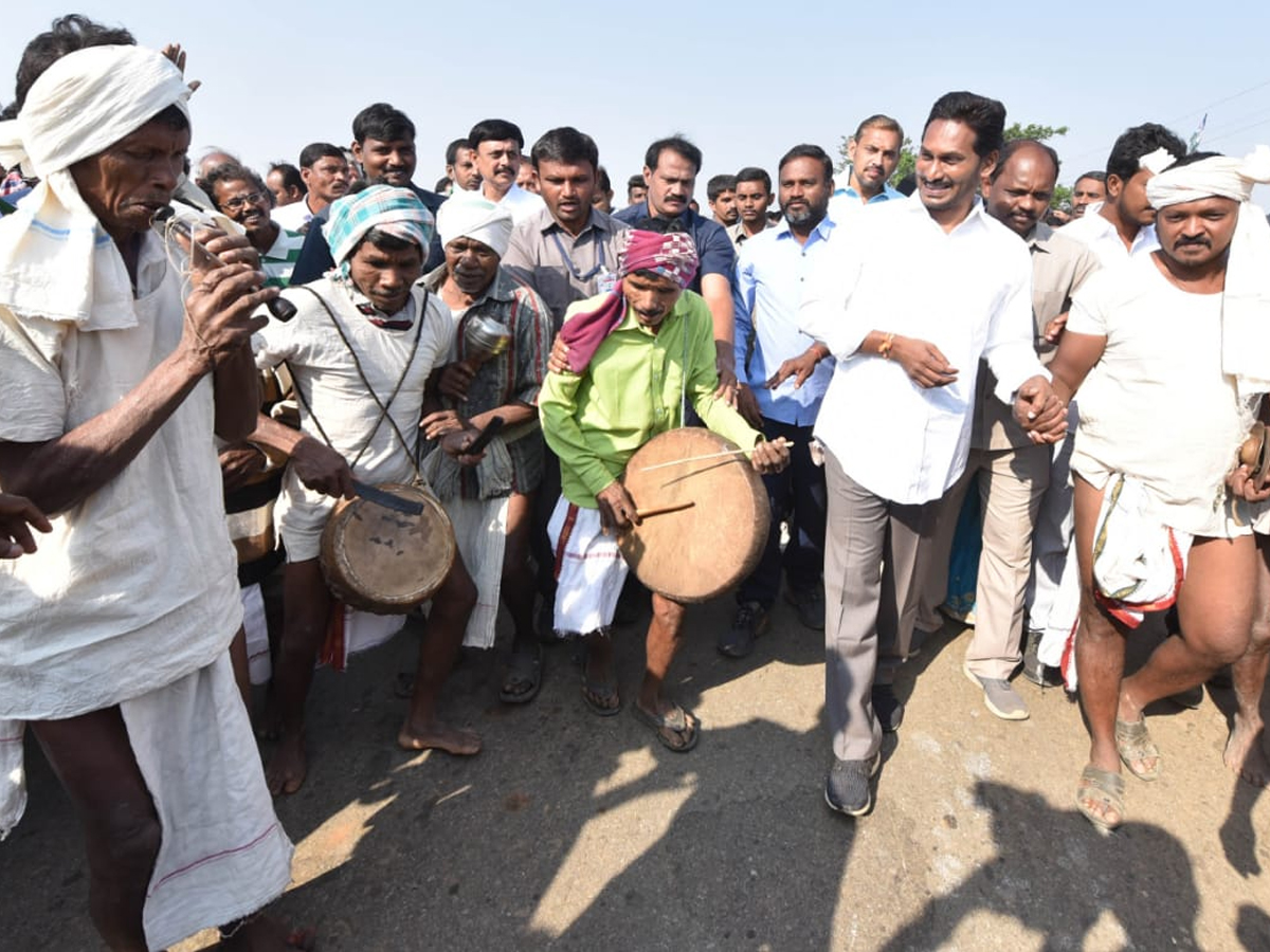  YS Jagan PrajaSankalpaYatra Day 307th Photo Gallery - Sakshi4