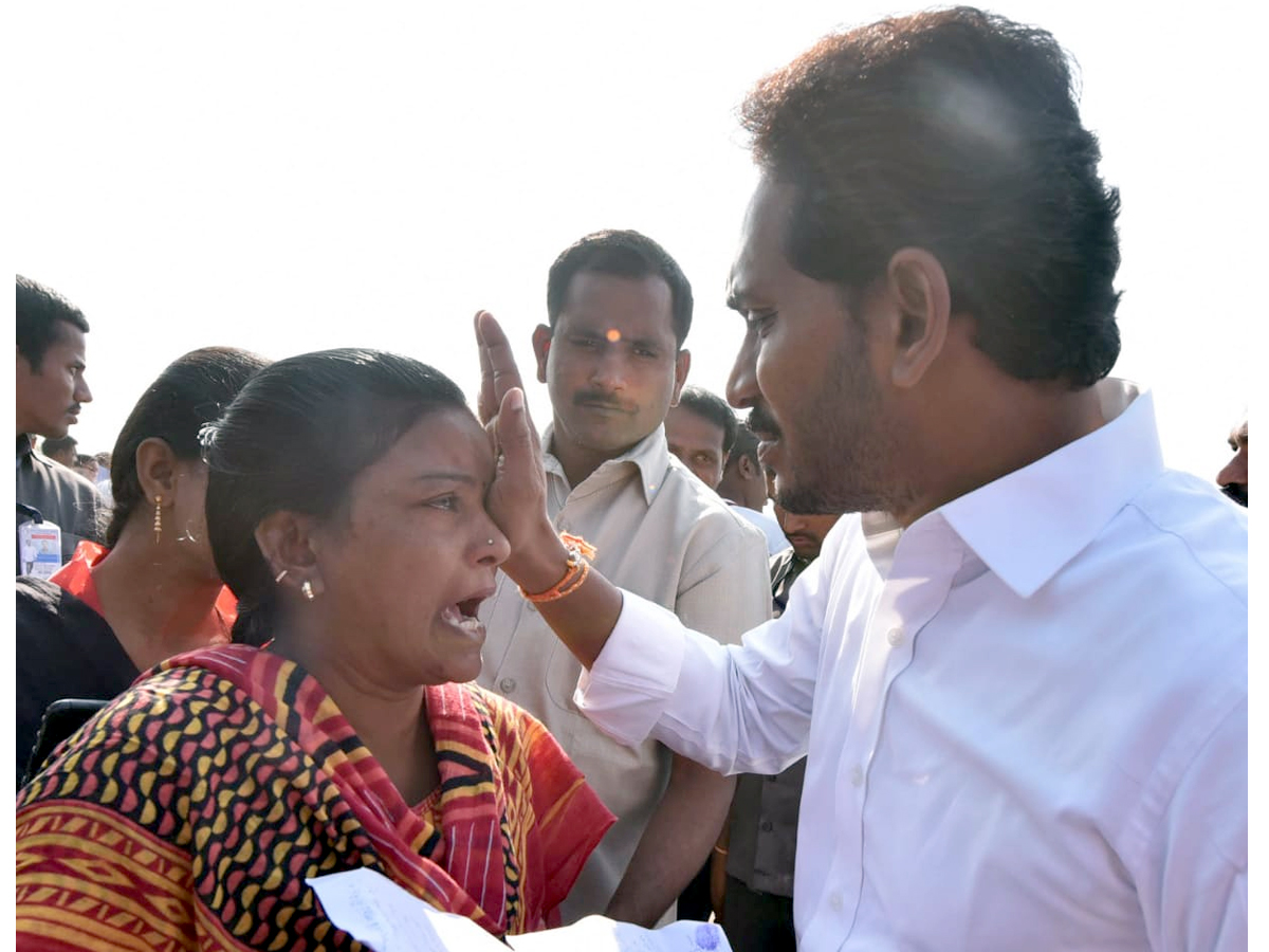  YS Jagan PrajaSankalpaYatra Day 307th Photo Gallery - Sakshi10